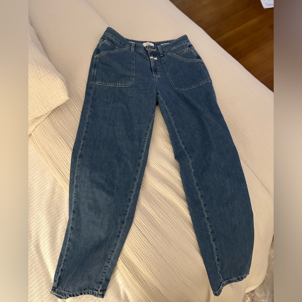 Closed Women's Ankle Cropped Jeans in Dark Blue